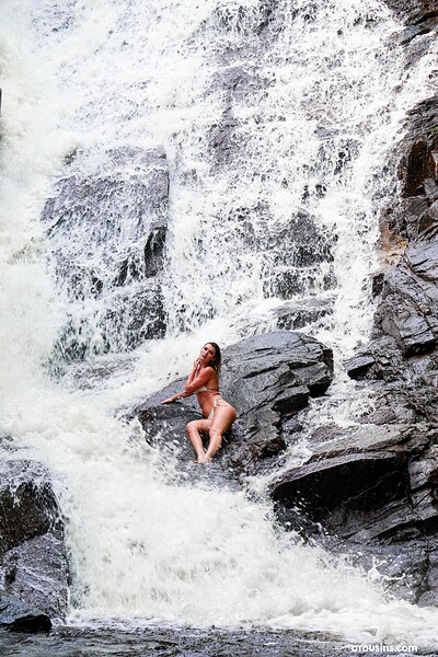 Candice Demellza in Beautiful View from Arousins