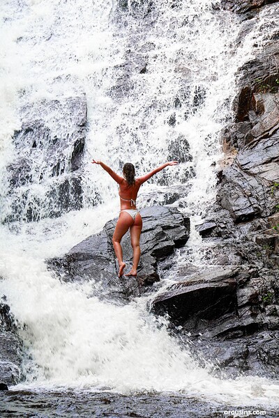 Candice Demellza in Beautiful View from Arousins
