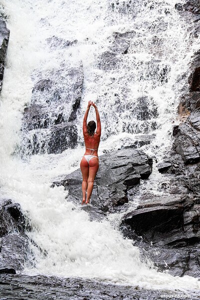Candice Demellza in Beautiful View from Arousins
