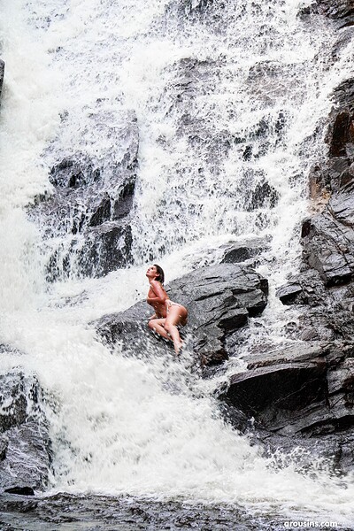 Candice Demellza in Beautiful View from Arousins