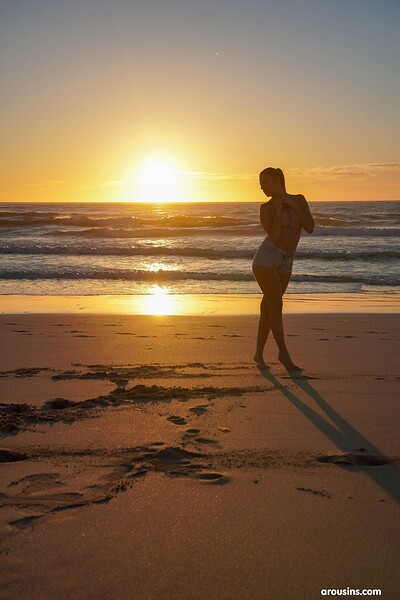 Rebecca Volpetti in Beach Vibes from Arousins