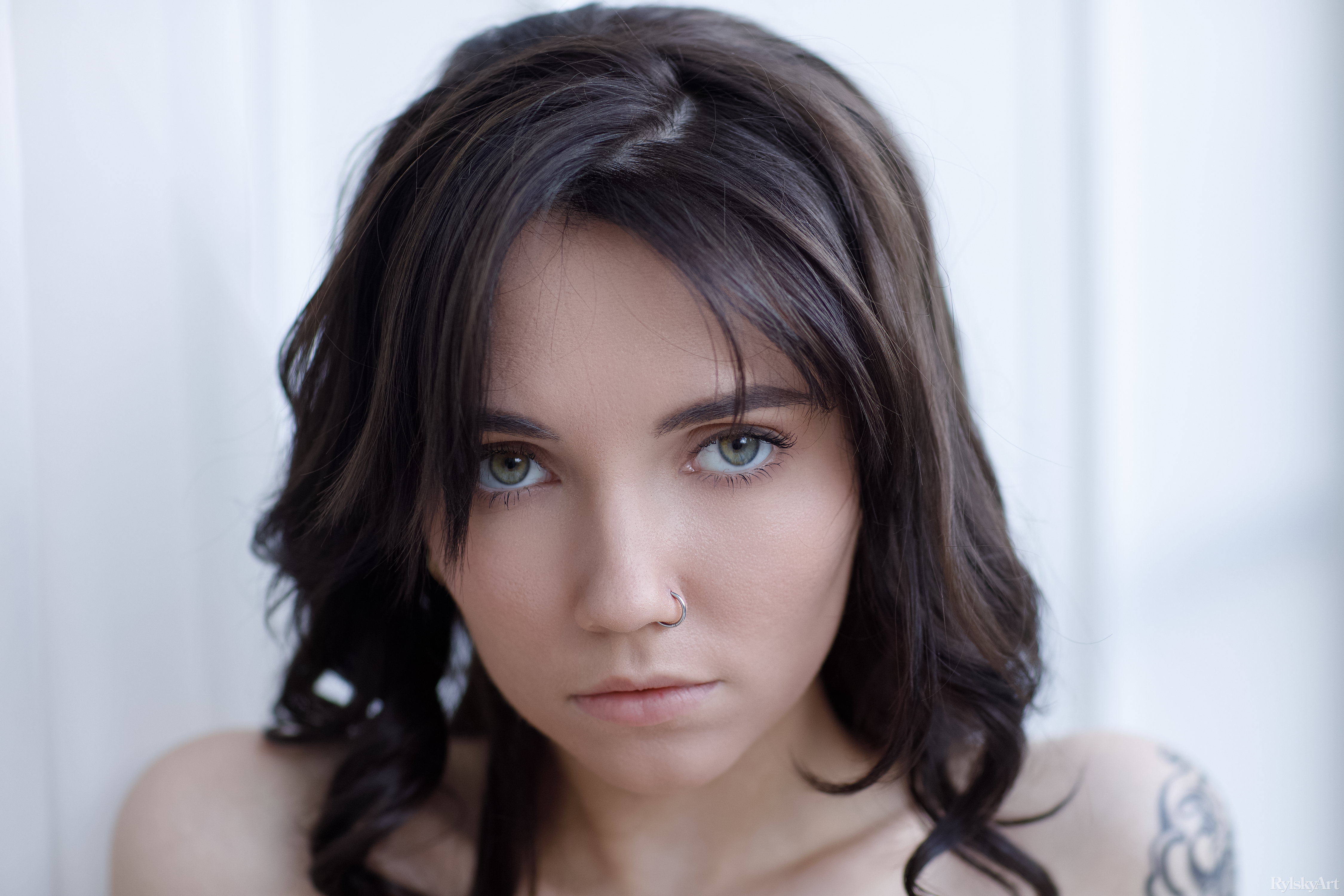 Danniela in Rylsky Art set Aerion