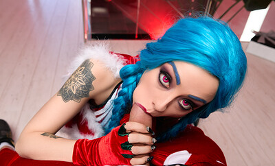 Alessa Savage in Jinx Christmas from VR Cosplay X