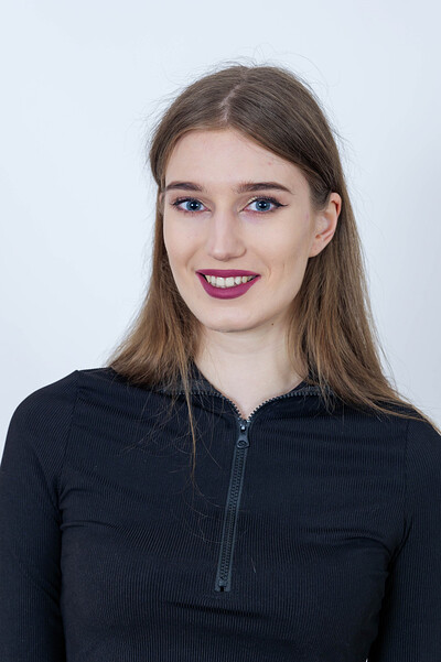 Mary Moon in Test Shoots set Casting