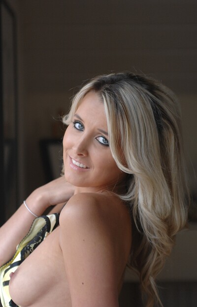 Rachel Frodsham in More of Me from Girlfolio