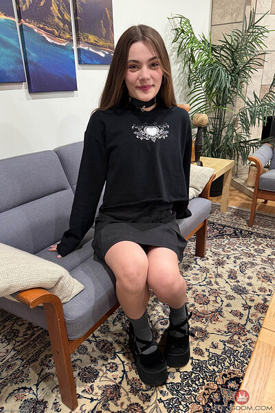 Juniper Ren in Wax Museum Date BTS from ATK Petites