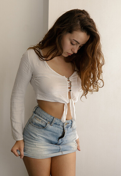 Nora Hernando in Zishy set Phi Phi Toys 2