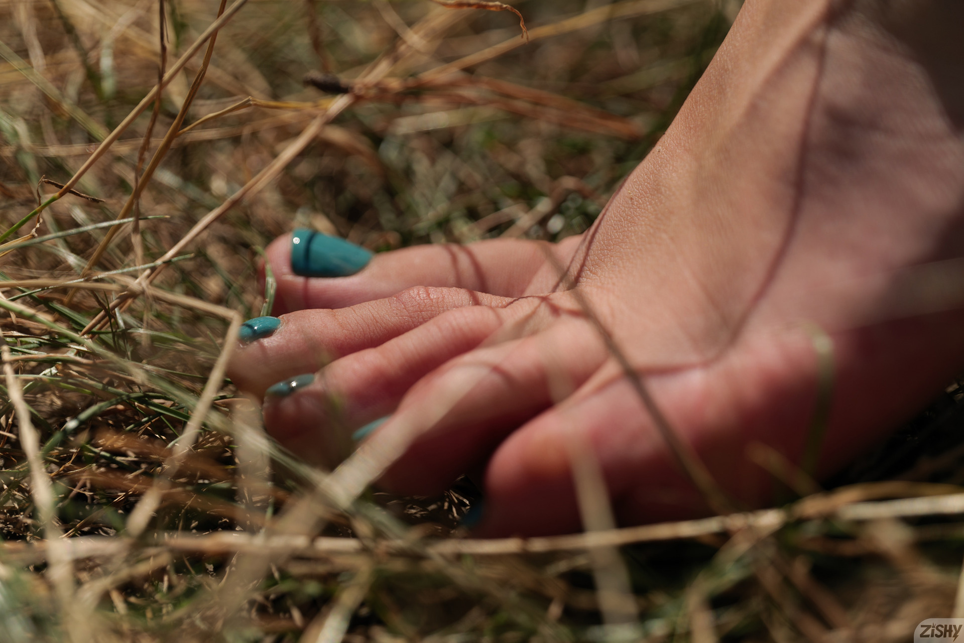 Sayah Heaney in Zishy set Earth Day 2
