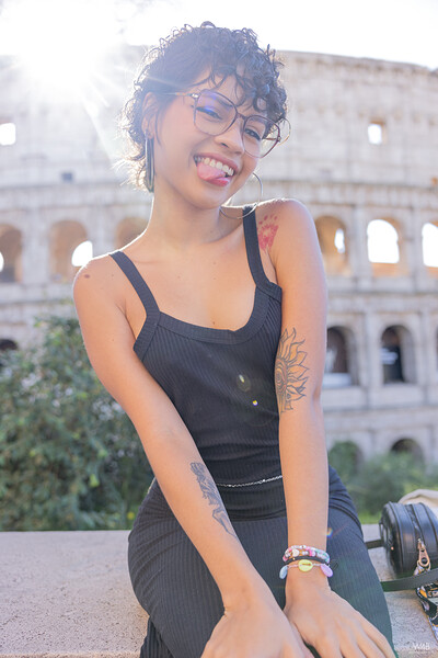 Lilith Baph in Watch 4 Beauty set Horny In Rome