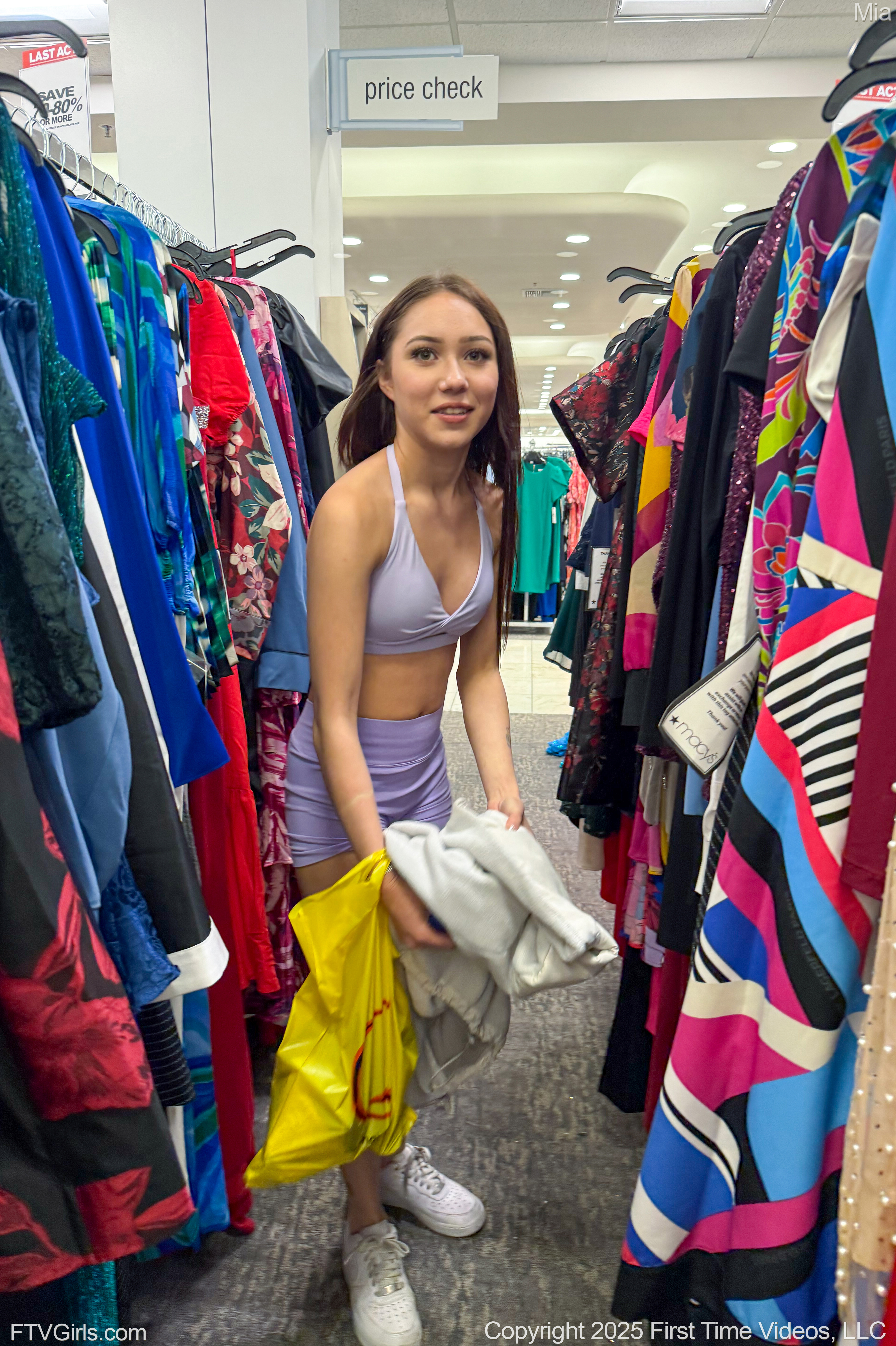 Mia in Ftv Girls set Tight Mall Wear