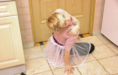 Cindy B in Cindy Mopping from Stunning 18
