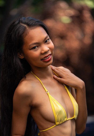 Por in Sunkissed Skin from Femjoy