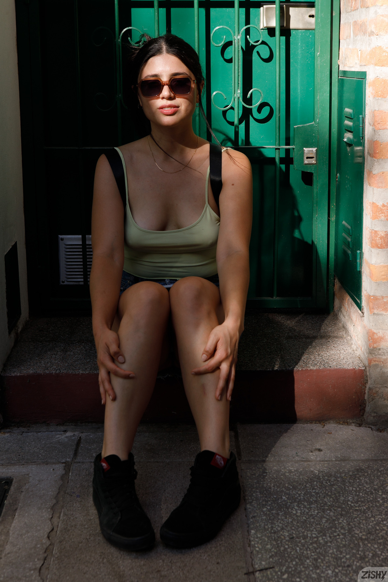 Franny Lagos in Zishy set Intro To Summer