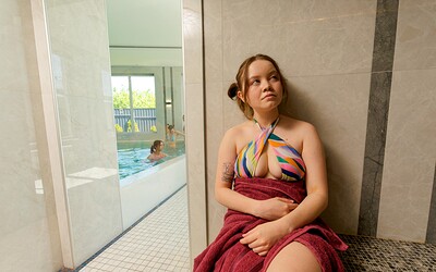 Mia Murkovski and Olivia Trunk in Steamy Sauna - Part 3/4 from Club Sweethearts