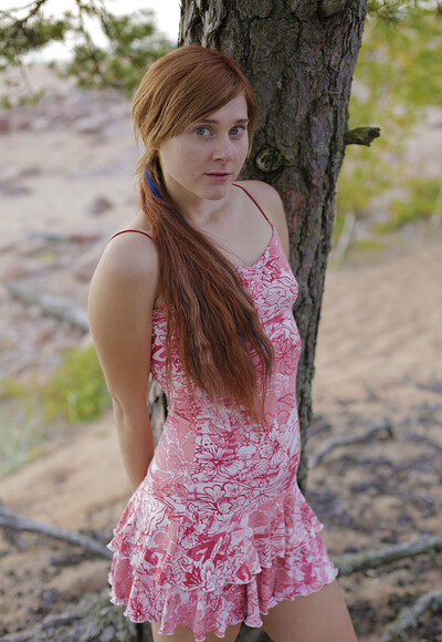 Sasha Green in Stunning 18 set On The Lake Shore