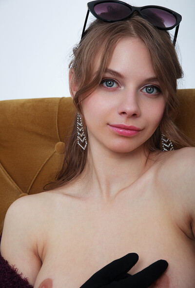 Siya in Rylsky Art set Fainya