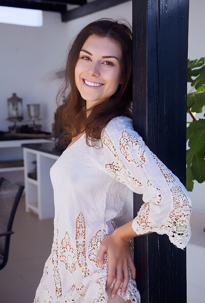 Andrea in Metart set Pretty Poses