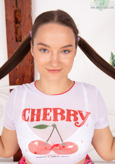 Chloe in Presenting Chloe from Amour Angels