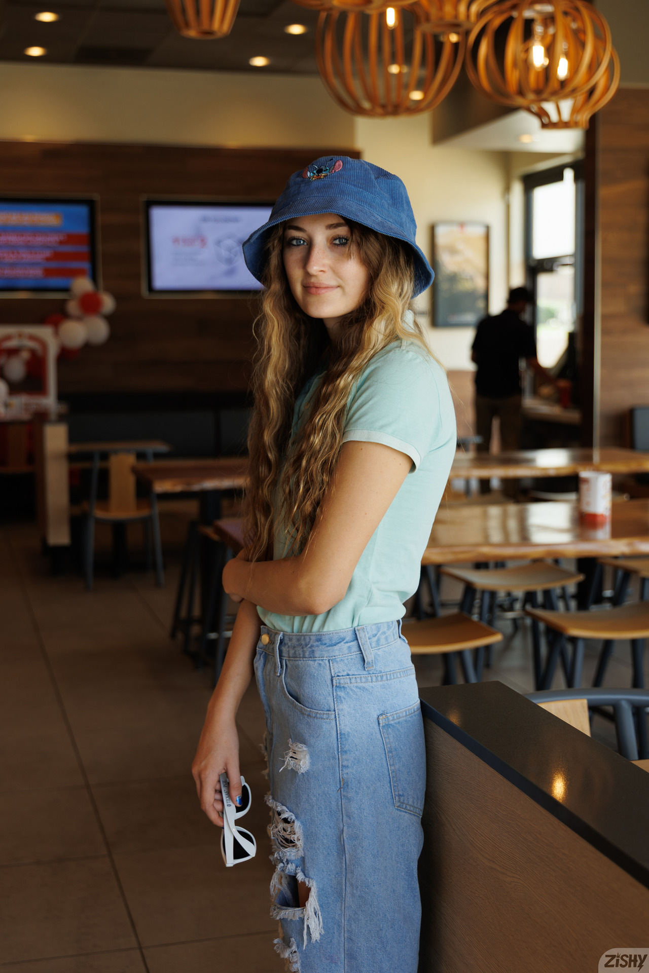 Skyla Kirch in Zishy set The Thrill Seeker