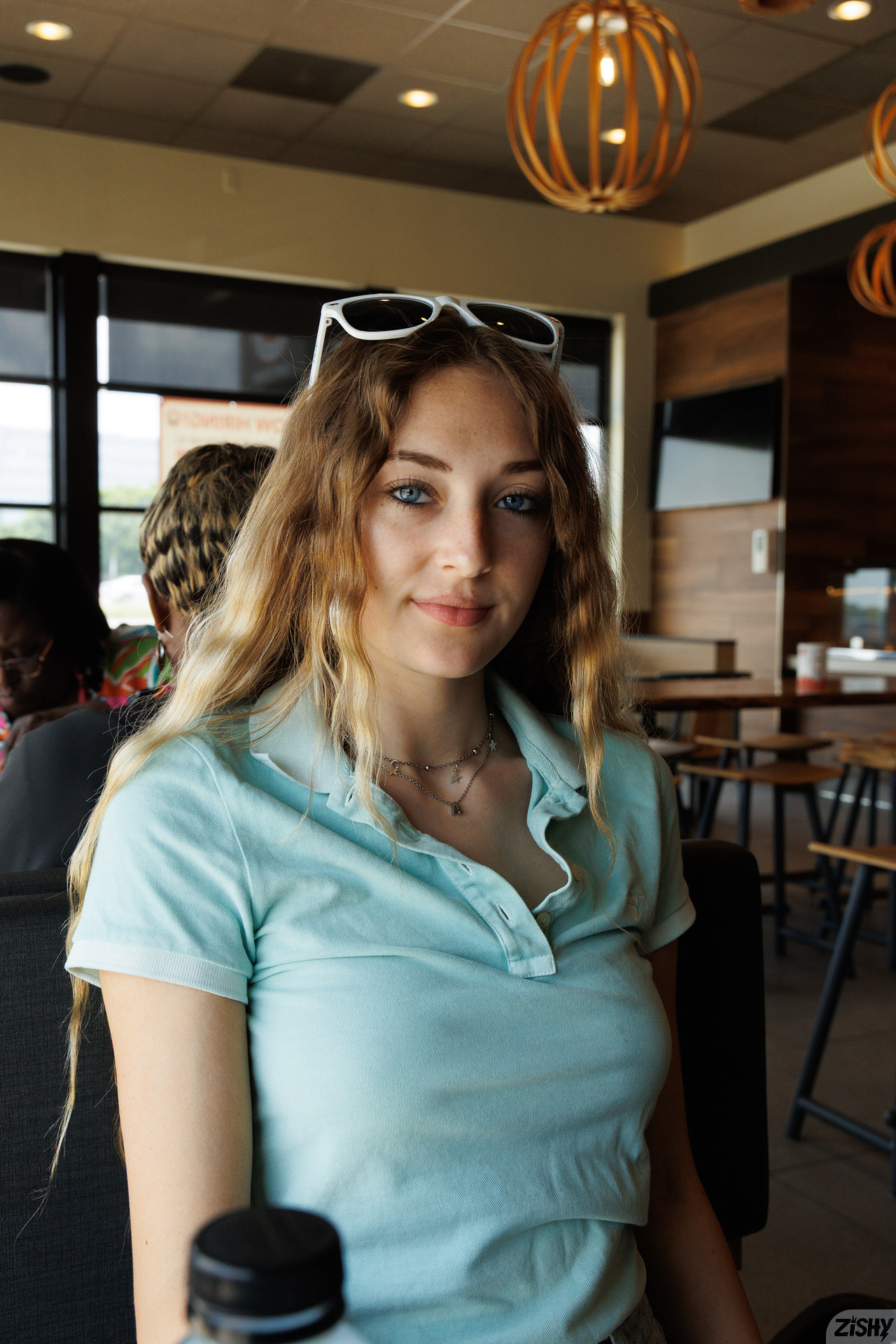 Skyla Kirch in Zishy set The Thrill Seeker