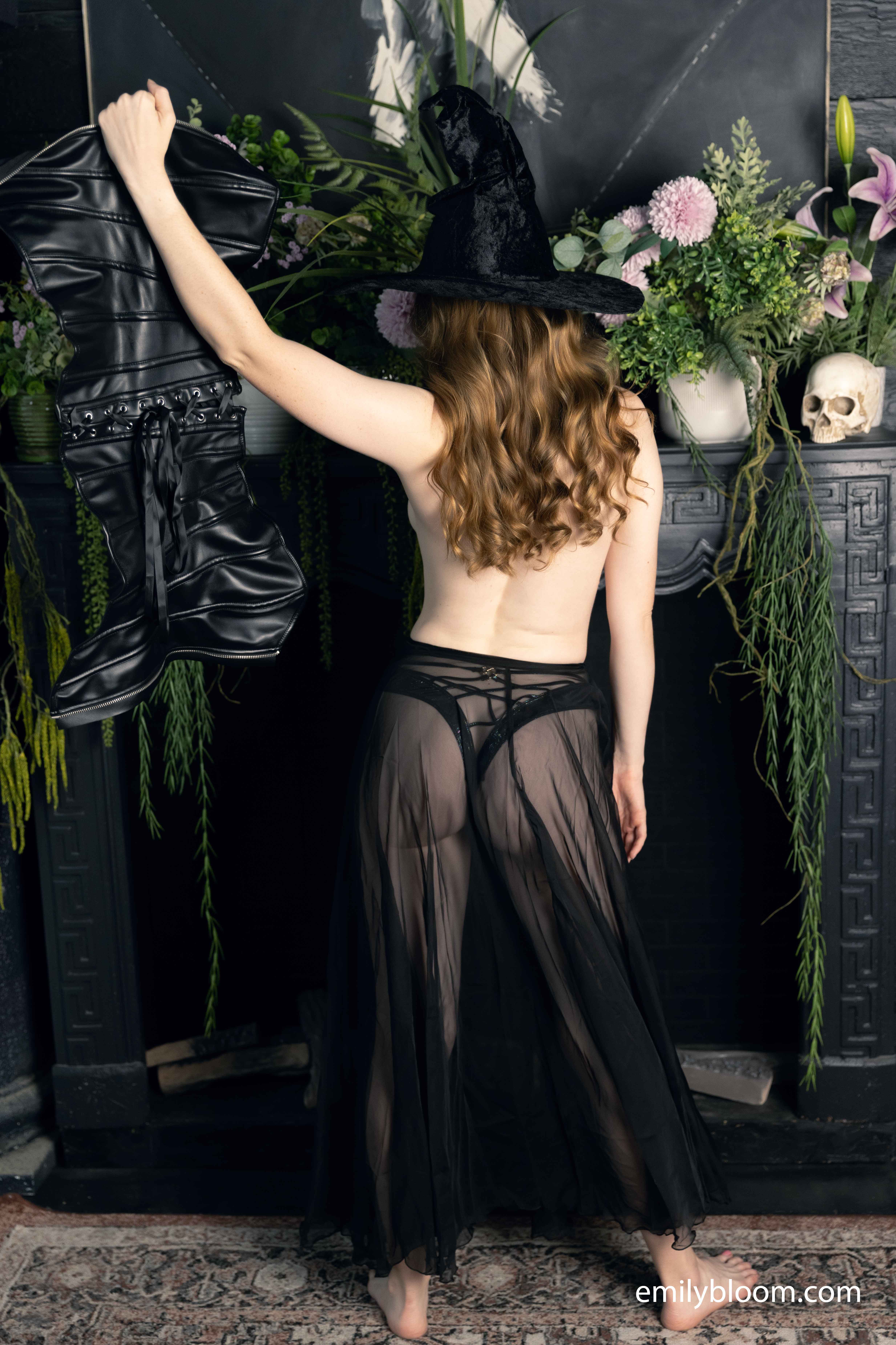 Emily Bloom in Emily Bloom set Witchy Woman