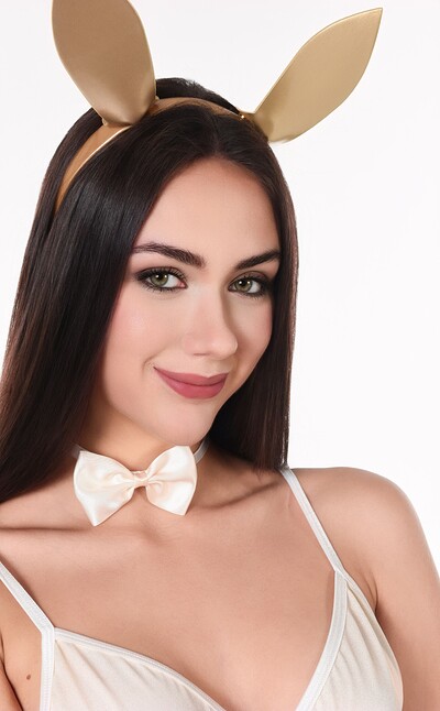 Vixi Rafi in Sweet Rabbit from Istripper