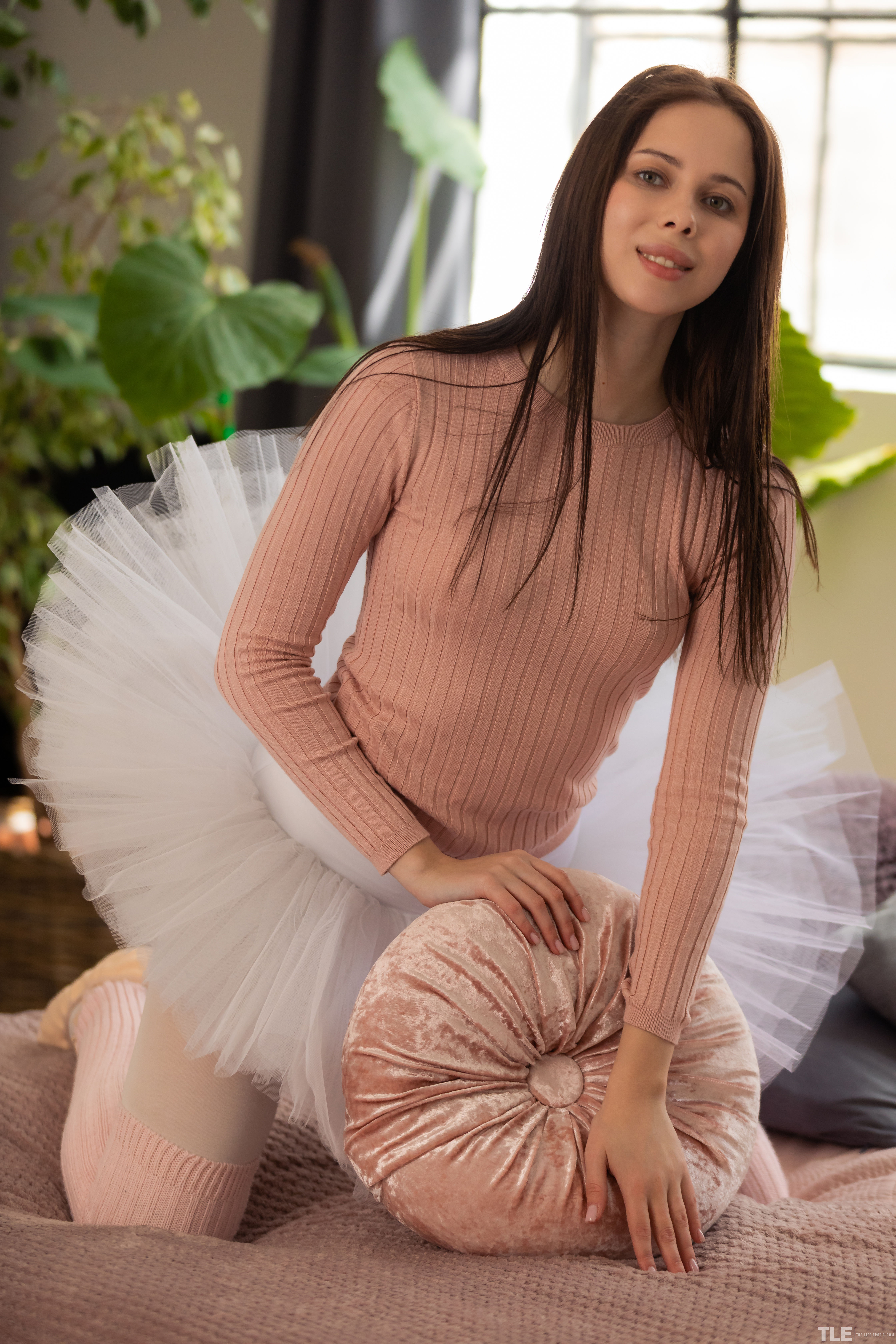 Alice Ross in The Life Erotic set Daydream Ballerina 1