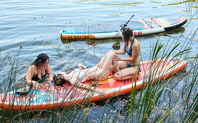 Amelia Ost and Dakota Doll in Three girls, one SUP from Club Sweethearts