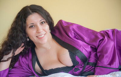 Mallorie in Cosmid set Purple Silk