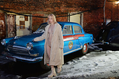 Lizzy in Oldtimer Volga Gaz 21 from Nude In Russia