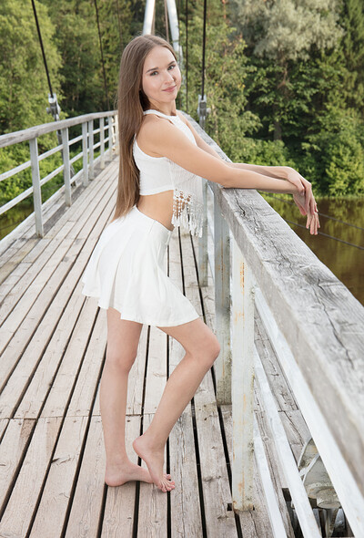 Sasha Quinn in Metart set Boardwalk Beauty