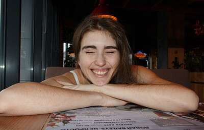 Jacie Verbena in Tea With Honey from Zishy