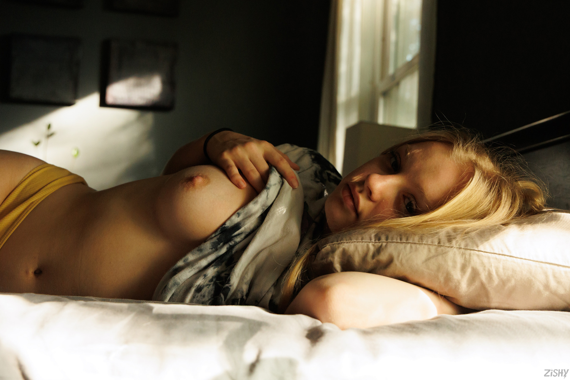 Kylie Shay in Zishy set Morning Presents