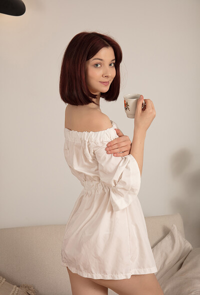 Hannah Everly in Presenting Hannah Everly from Metart