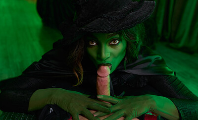 Rhae Woods in Wicked For Good from VR Cosplay X