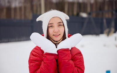 Sia Florance in My Fingers Are Getting Cold With Sia Florence from Club Sweethearts