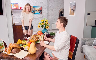 Sia Florance and Mia Murkovski in Pussy Stuffing For Thanksgiving from Club Sweethearts