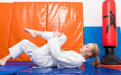 Elloise Arti in Karate Cutie Elloise Arti from Club Sweethearts