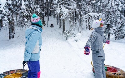 Iris Murai and Kate Rose in Frosty Sweethearts 1/3 from Club Sweethearts