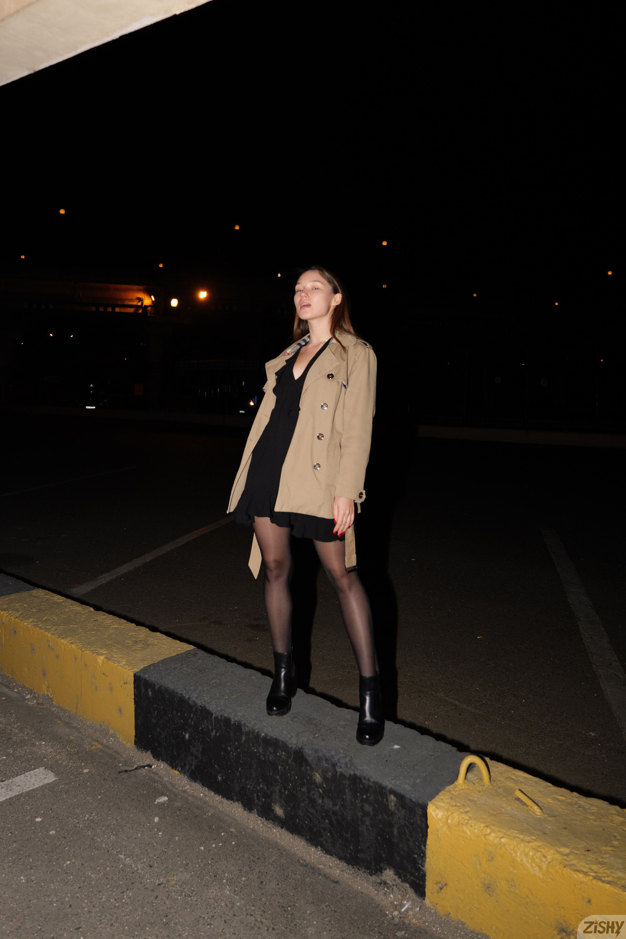 Sayah Heaney in Zishy set Wine Works 1