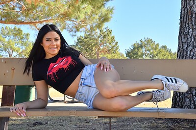 Serena in Park In The Sun from FTV Milfs
