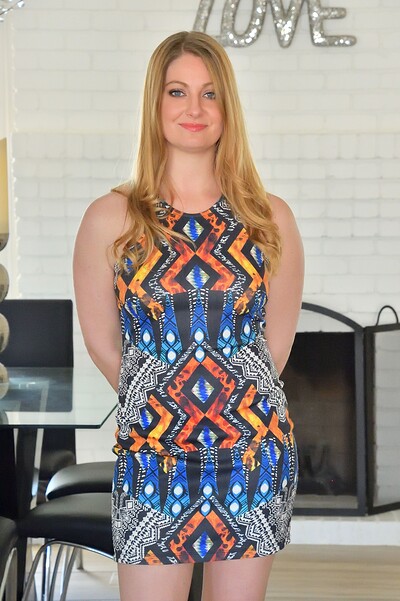 Veronica in Short Dress & A Smile! from FTV Milfs