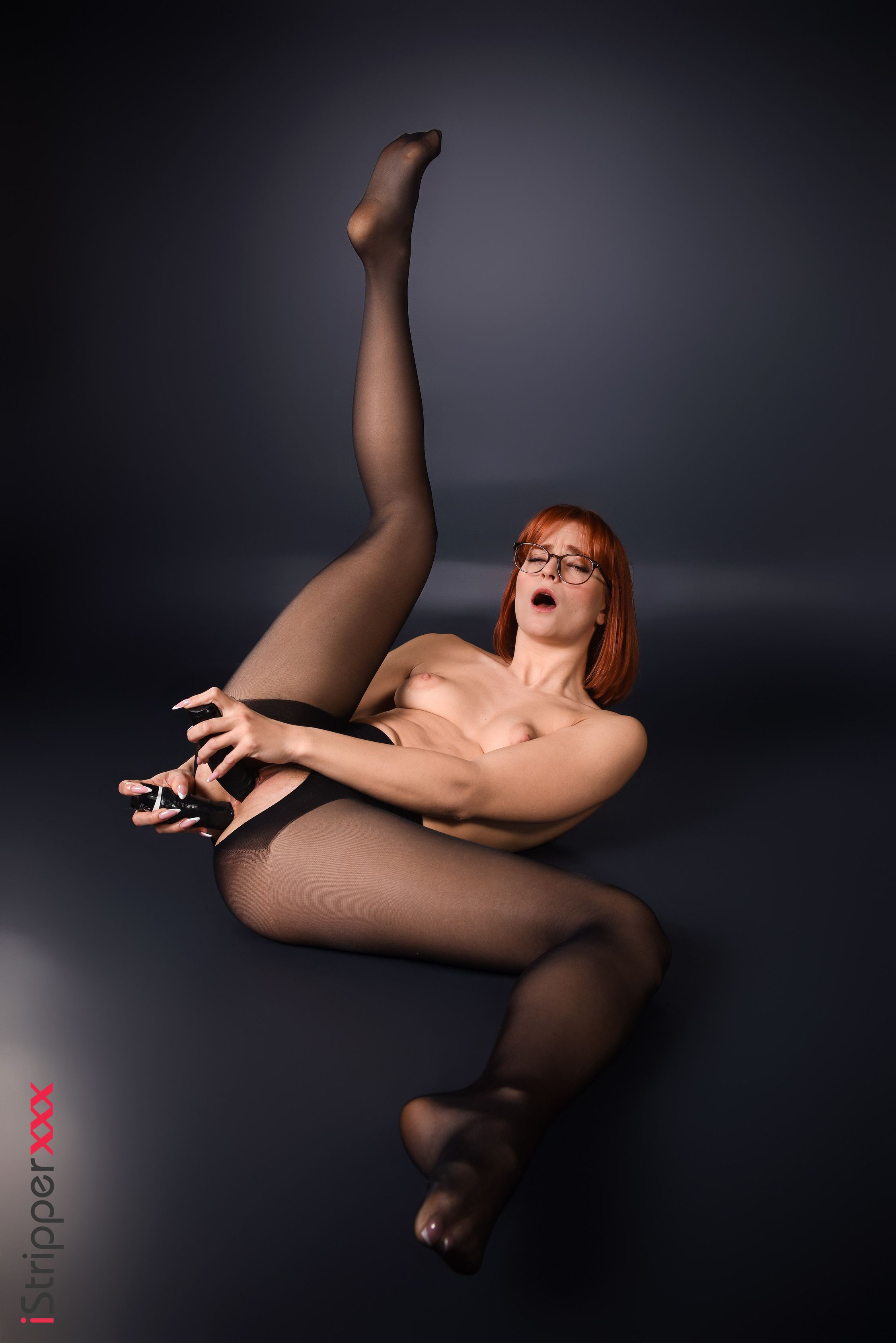 Dolly Dyson in Istripper set Your Next Meeting