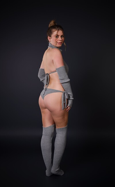 Samantha Joiner in Cosy Moment from Istripper