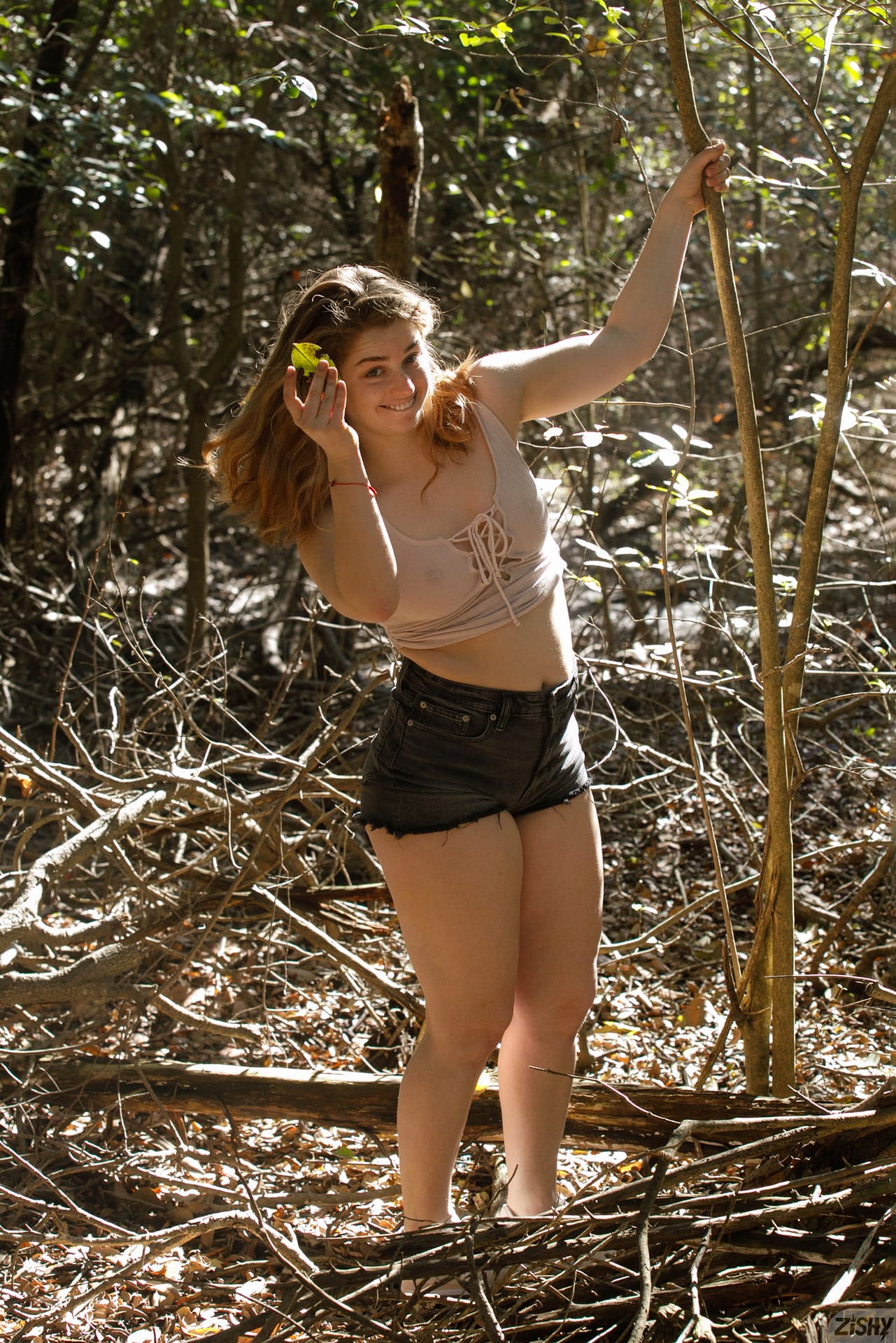 Greta Yarbrough in Zishy set Full of Nature