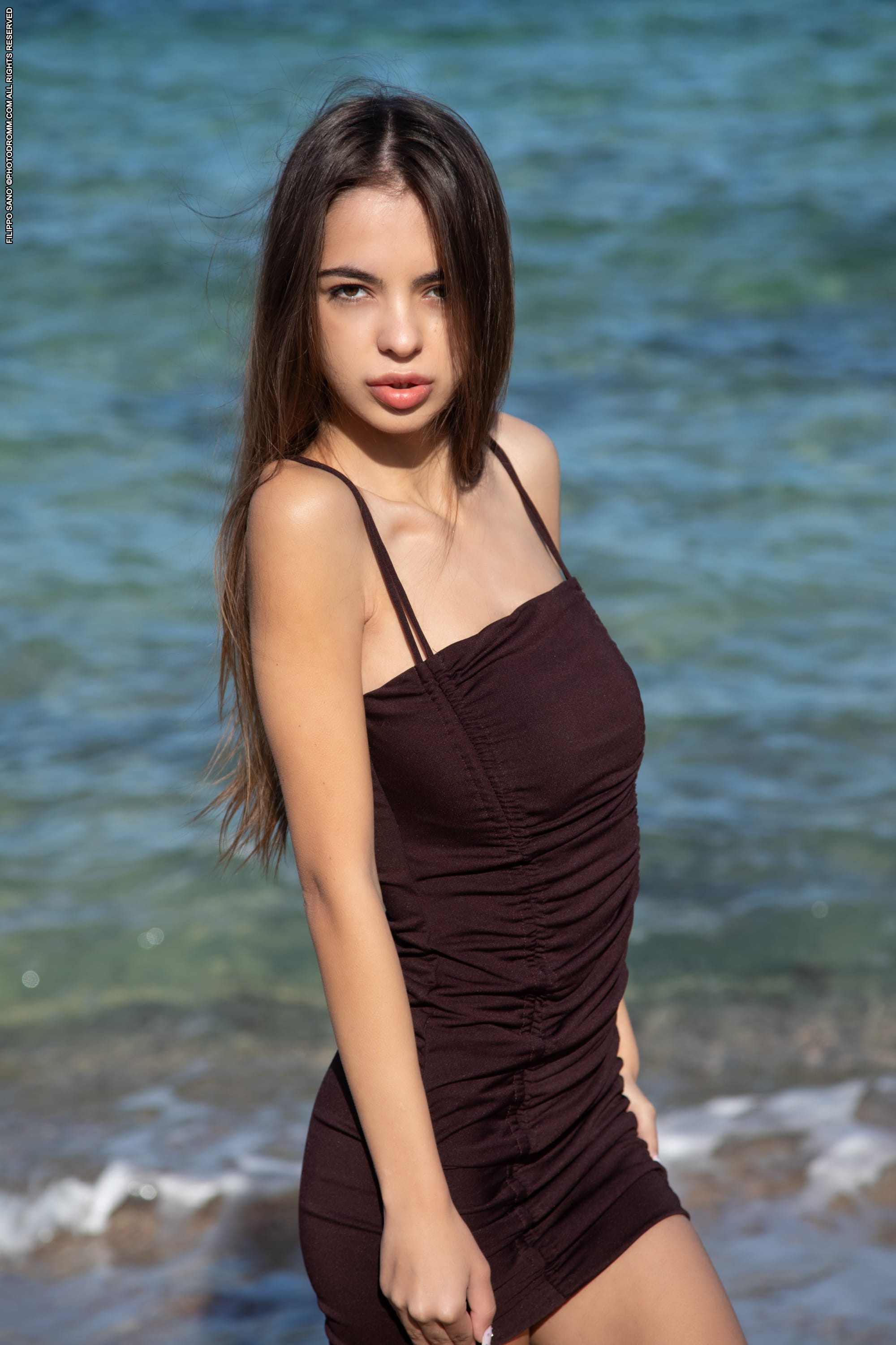 Luana in Photodromm set Little Waves