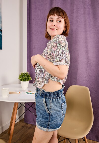 Iris Murai in Is masturbation art? With Iris Murai from Club Sweethearts