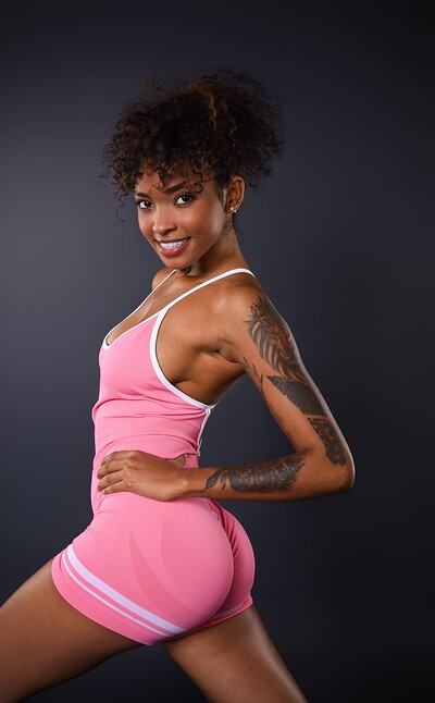 Barbie Rous in Gym Tonic from Istripper